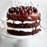 பிளாக் கரண்ட் கேக் (Black Currant Cake)